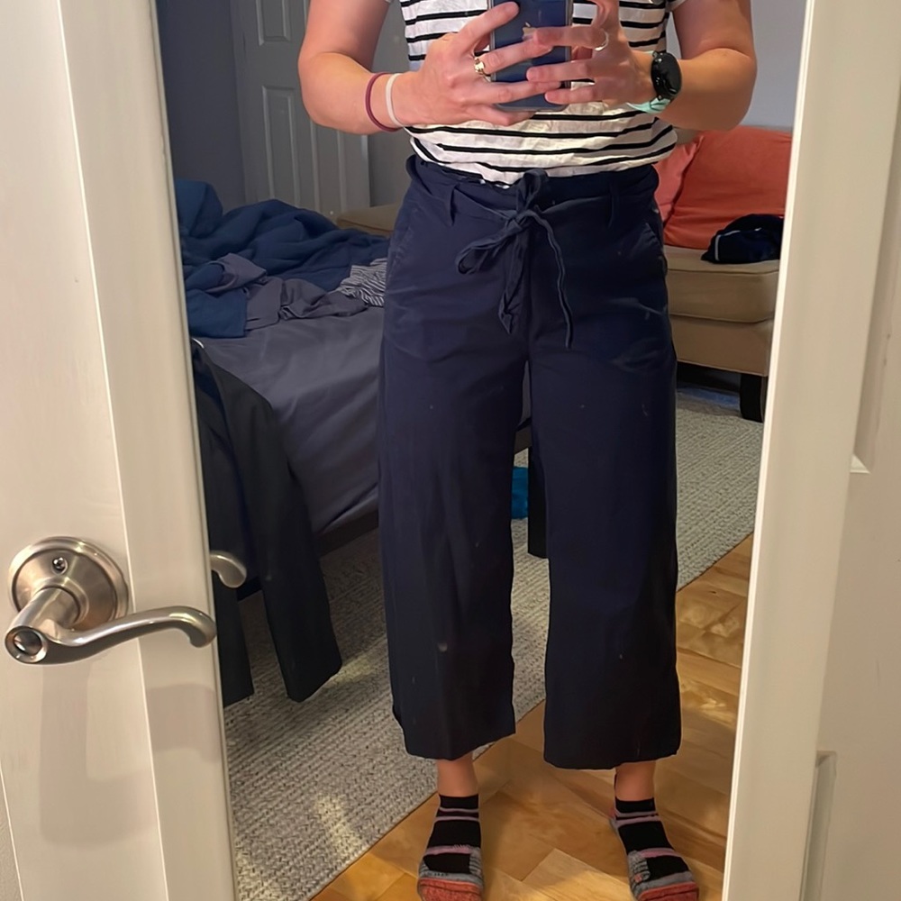 Banana Republic tie waist cropped paper bag pants, navy blue